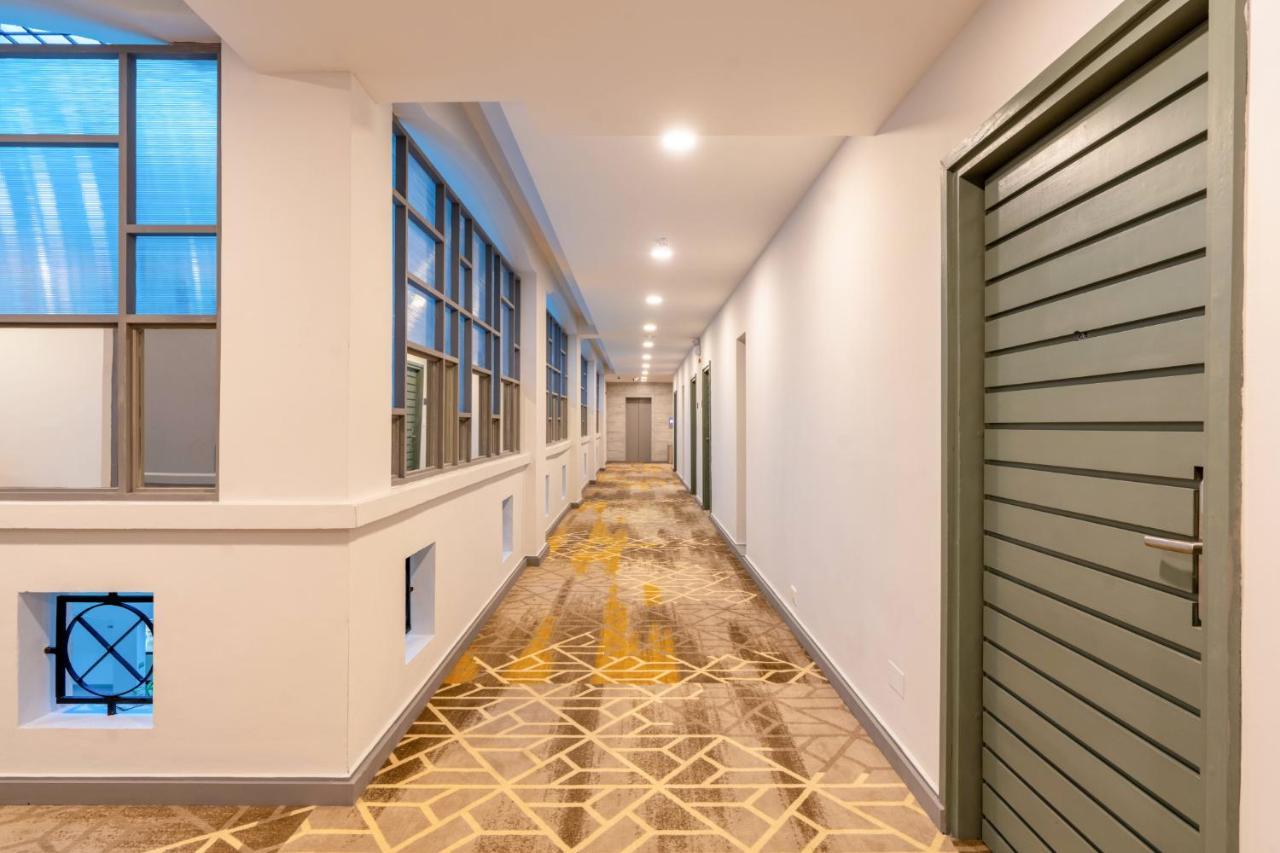 Manhattan Business Hotel, Malé Dış mekan fotoğraf