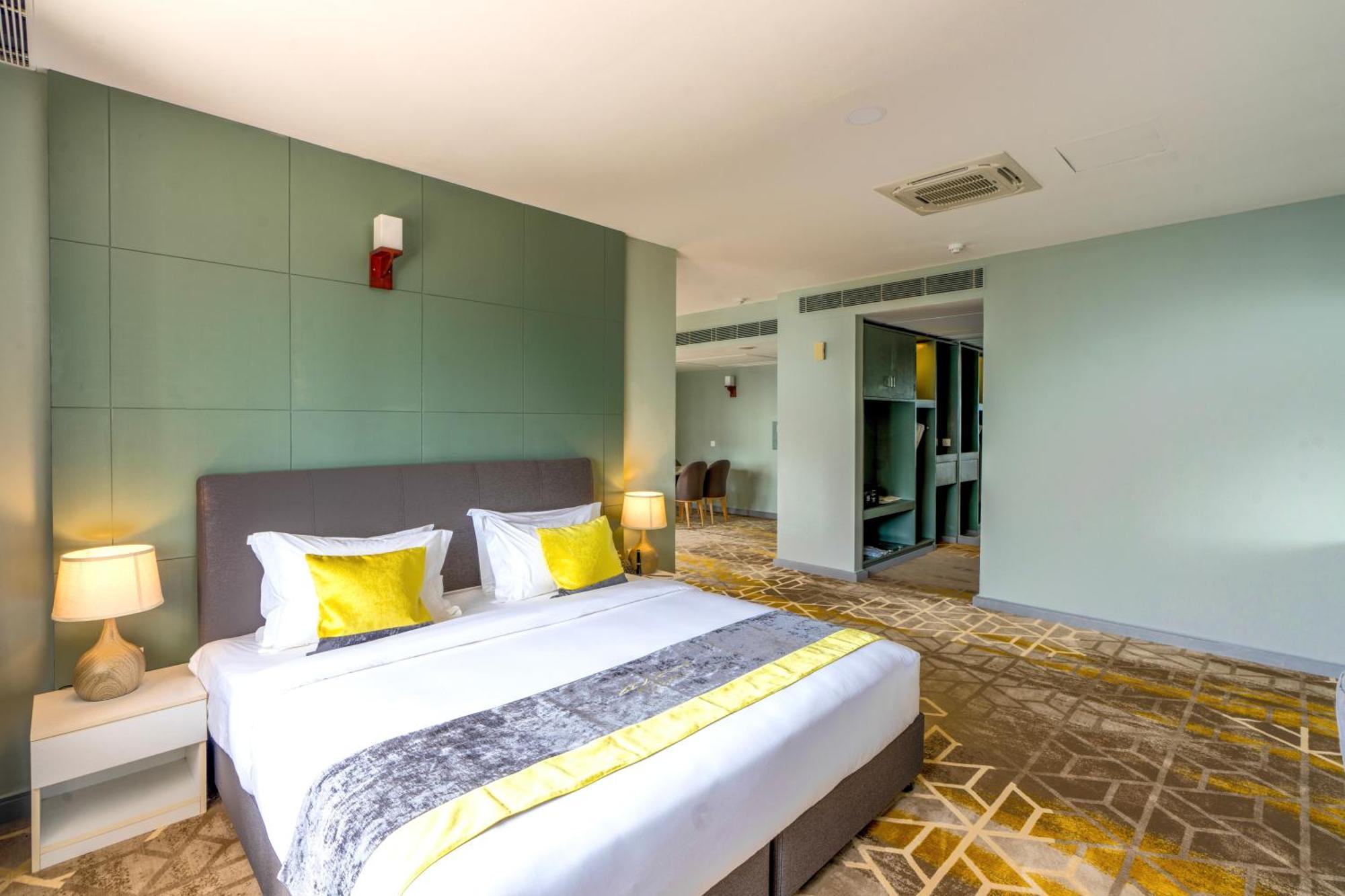 Manhattan Business Hotel, Malé Dış mekan fotoğraf